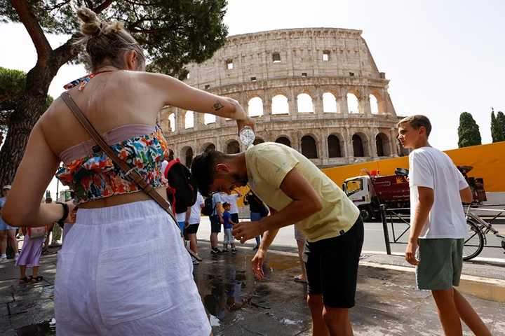 Heatwave scorches Europe, in pictures