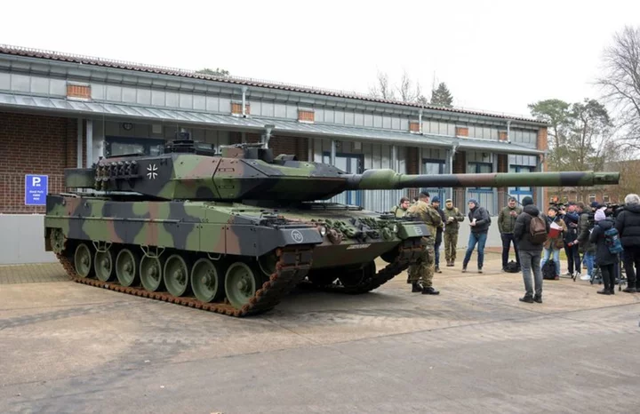 Germany to buy Leopard tanks, howitzers to make up for Ukraine supplies - source