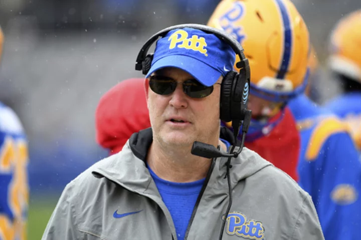 Pitt fires offensive coordinator Frank Cignetti after Panthers finish worst season since 1998