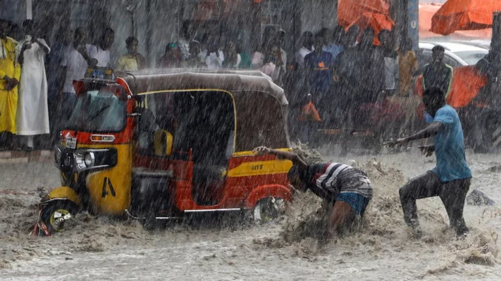 Somalia floods: UN warns of 'once-in-a-century event'